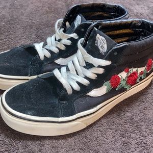 Woman’s 8.5 Vans